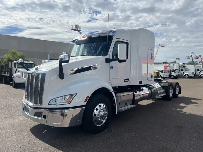 2023 Peterbilt 579