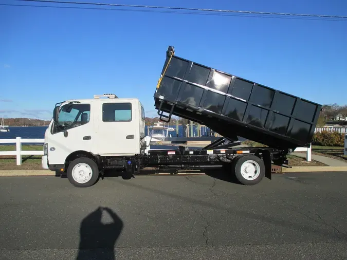2017 HINO 195 CREWec006790c76ea7c69c33191724c3c6aa