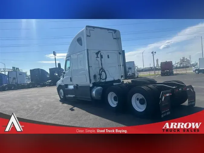 2020 FREIGHTLINER CA126