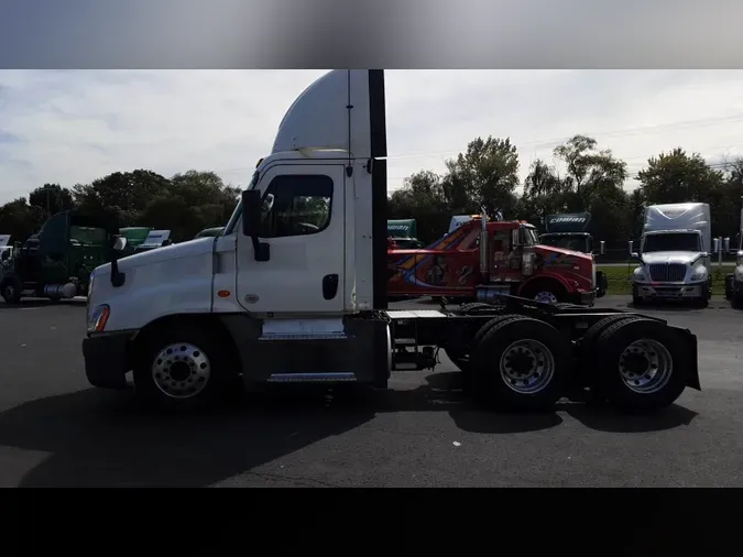 2019 Freightliner Cascadia 125