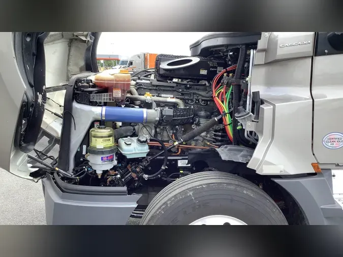 2021 Freightliner Cascadia