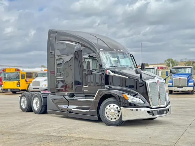 2025 KENWORTH T680