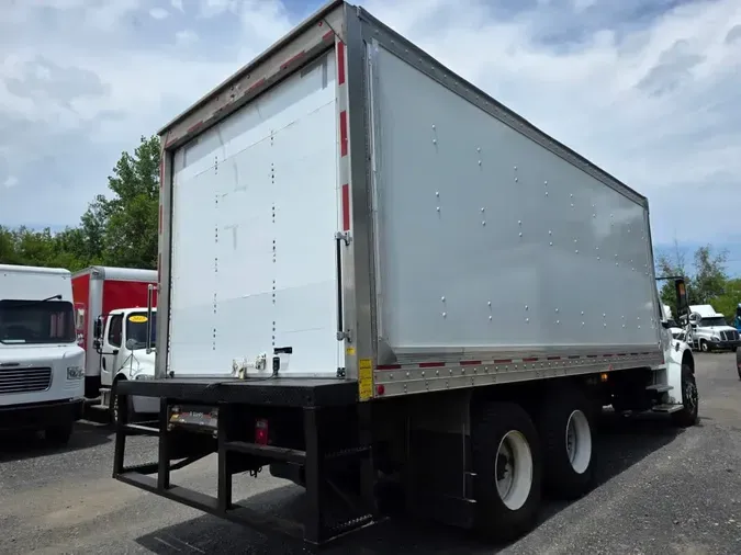 2019 FREIGHTLINER M2 106