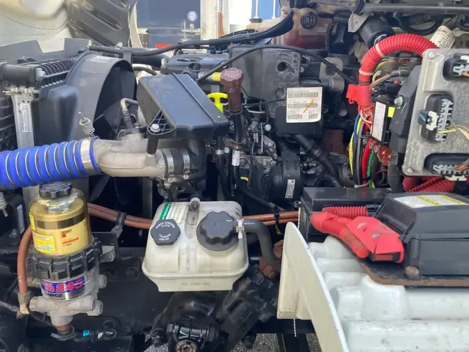 2020 FREIGHTLINER/MERCEDES M2 106