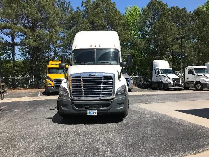 2019 Freightliner X12564ST