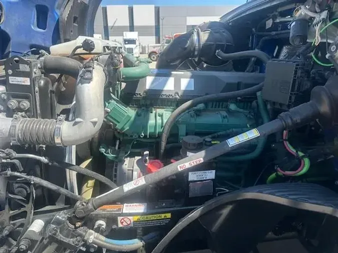 2021 Volvo VNL64T760ec0b0dbd67028f6832ce08e9f1889cf3