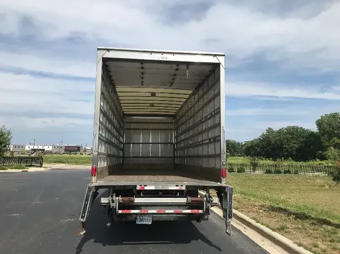 2019 Freightliner M2