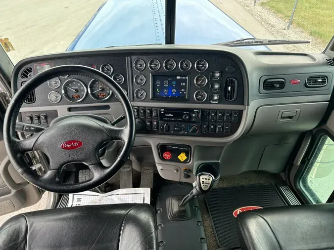 2020 Peterbilt 389