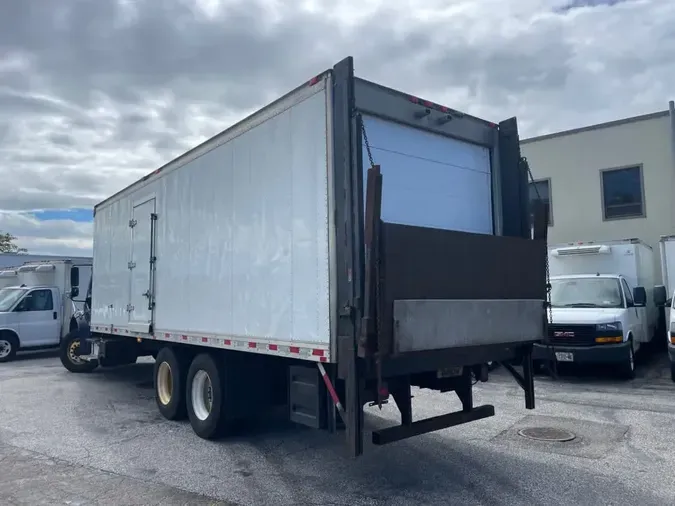 2019 FREIGHTLINER M2 106