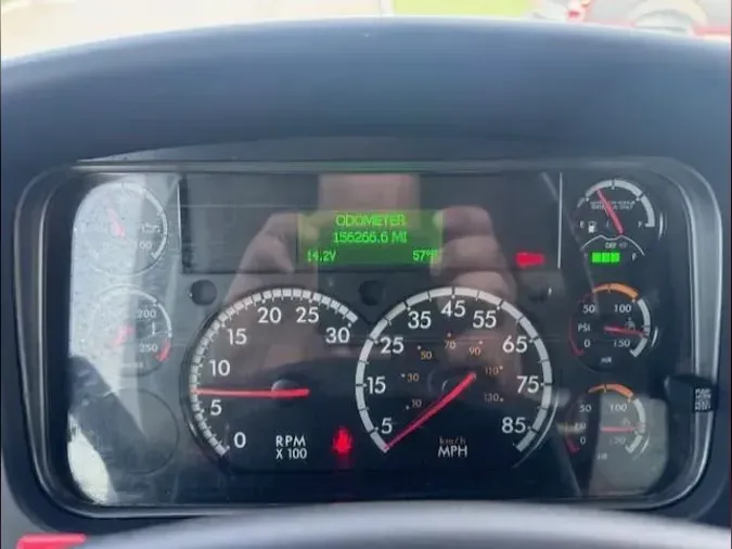 2019 Freightliner Business Class M2 106