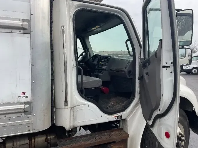 2019 Freightliner M2