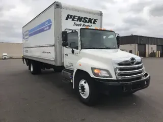 2015 HINO TRUCK 268