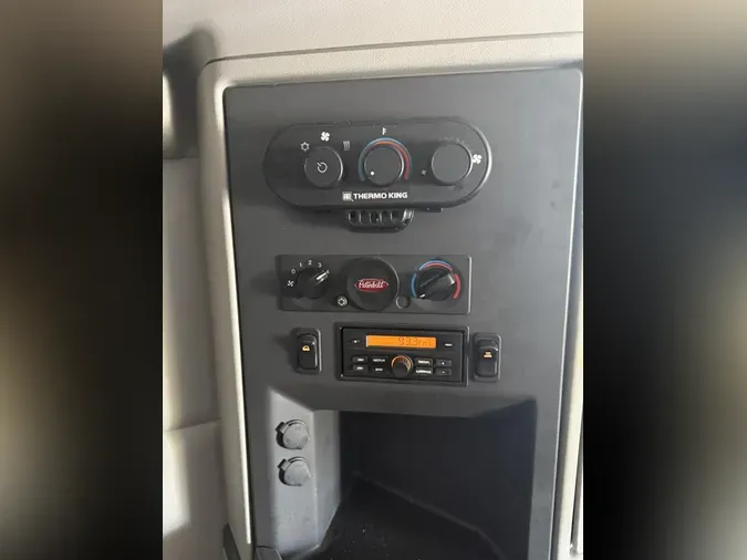 2022 Peterbilt 579