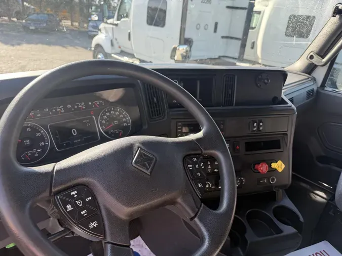 2022 International LT625ec13ac6886096bc506bf90cbe372e178