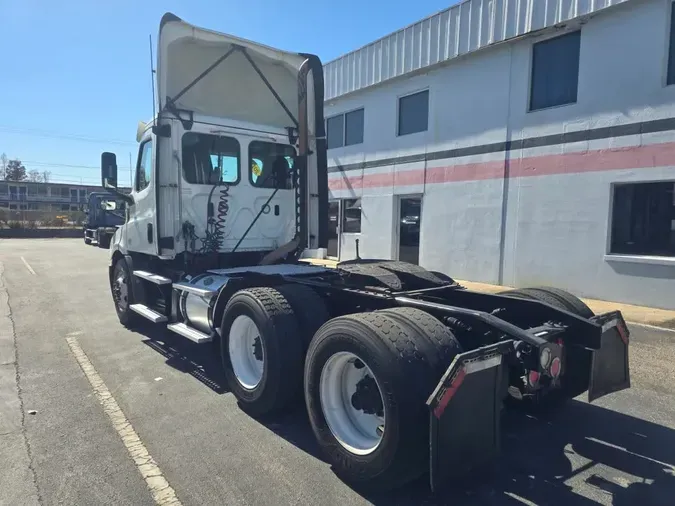 2019 FREIGHTLINER/MERCEDES NEW CASCADIA 116