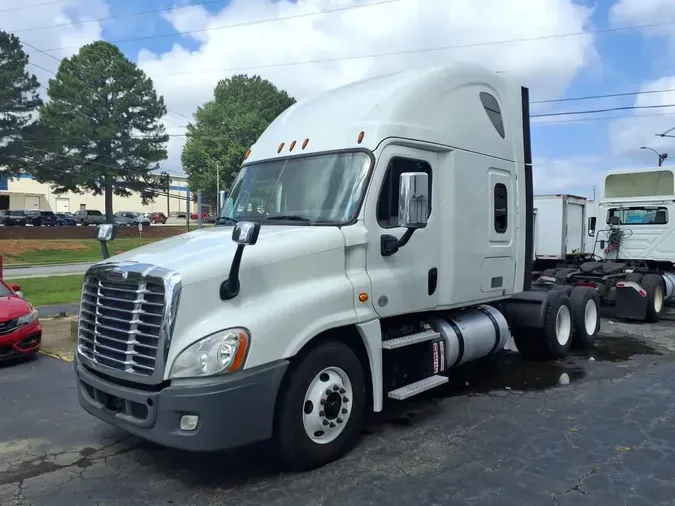 2019 FREIGHTLINER CASCADIA 125