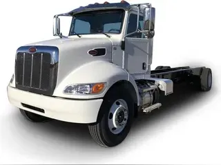 2022 Peterbilt 337