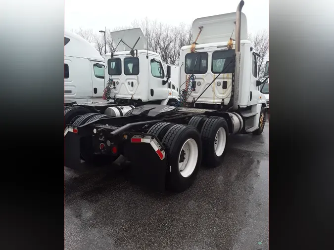 2014 FREIGHTLINER/MERCEDES CASCADIA 125