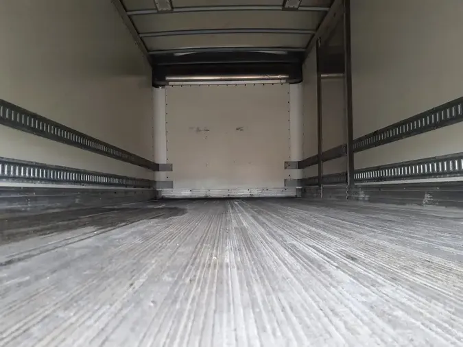 2018 FREIGHTLINER M2 106