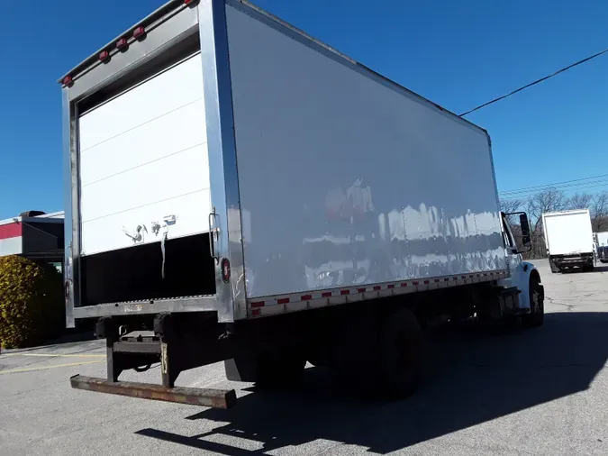 2017 FREIGHTLINER/MERCEDES M2 106