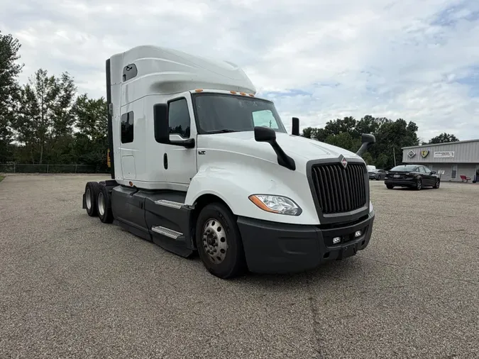 2022 International LT625