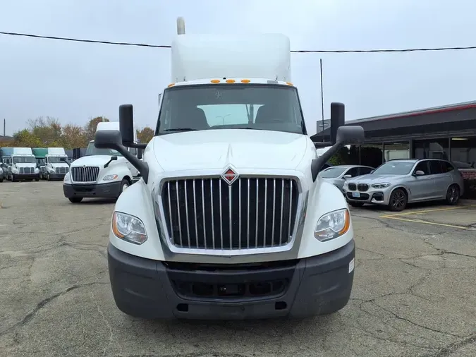 2021 NAVISTAR INTERNATIONAL LT625 DAYCAB S/A