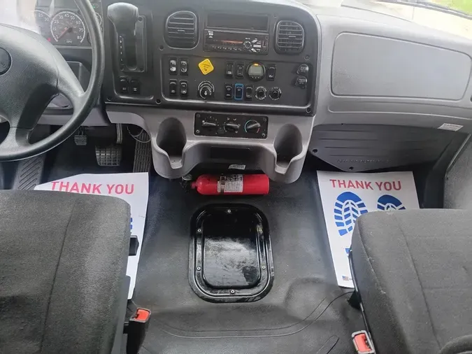 2021 FREIGHTLINER M2 106