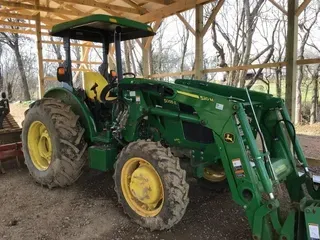 2017 John Deere 5055E