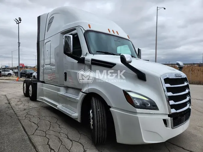 2023 FREIGHTLINER Cascadia 126