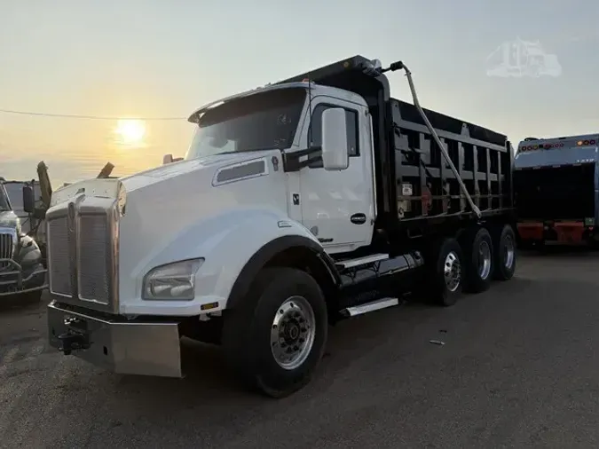 2016 KENWORTH T880
