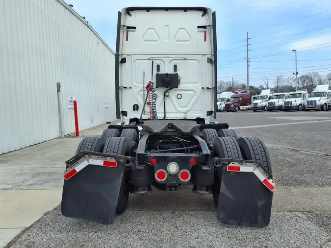 2019 FREIGHTLINER/MERCEDES NEW CASCADIA PX12664