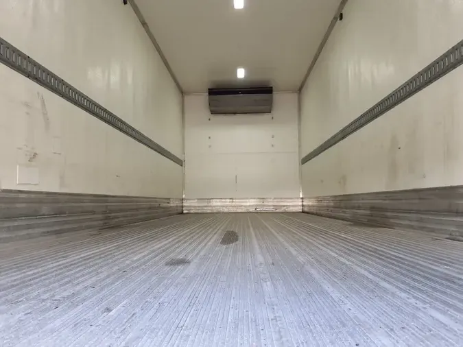 2020 FREIGHTLINER M2 106