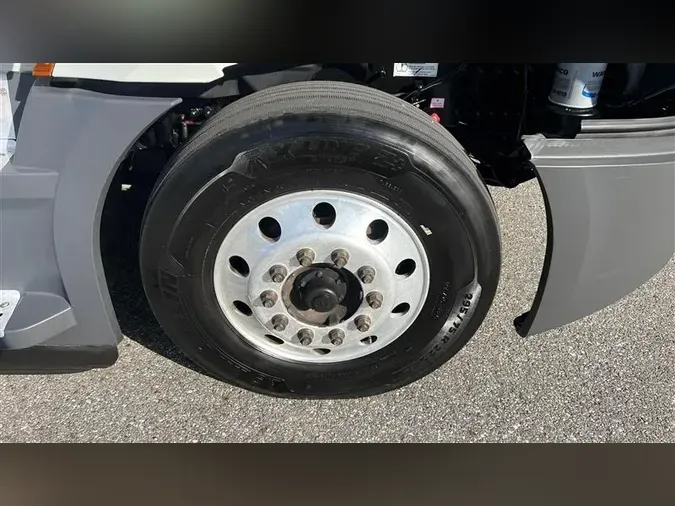 2021 FREIGHTLINER CA126