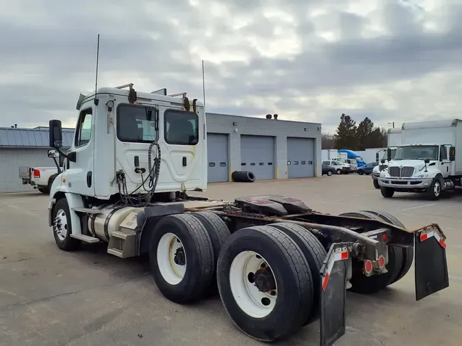 2019 FREIGHTLINER/MERCEDES CASCADIA 113