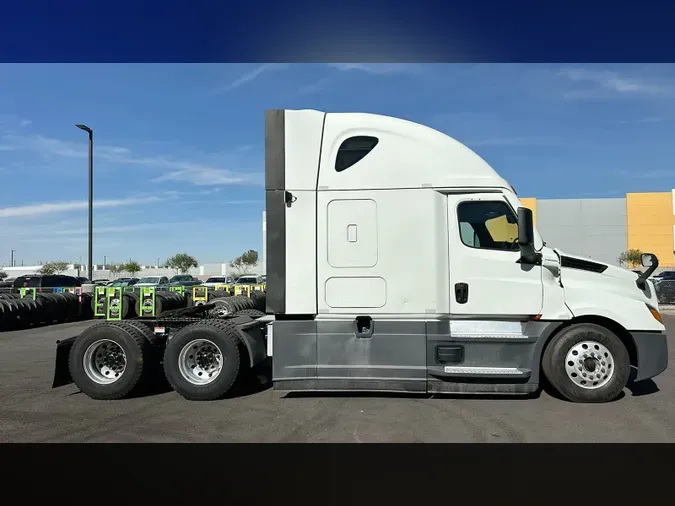 2021 Freightliner Cascadia