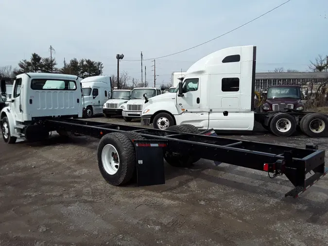 2018 FREIGHTLINER/MERCEDES M2 106