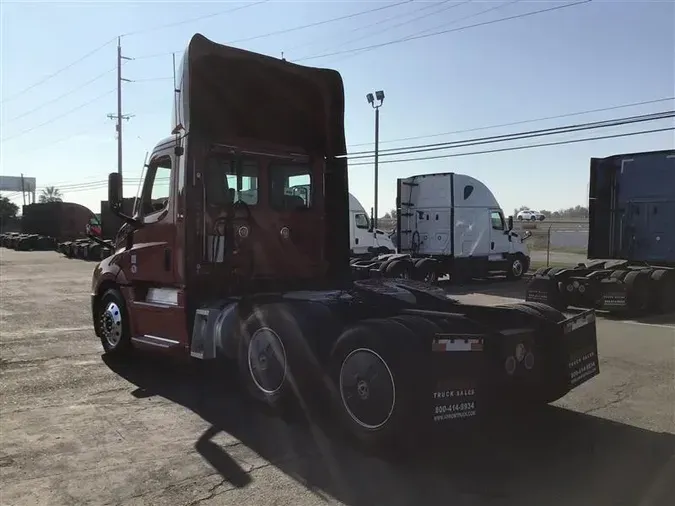 2021 FREIGHTLINER CA126