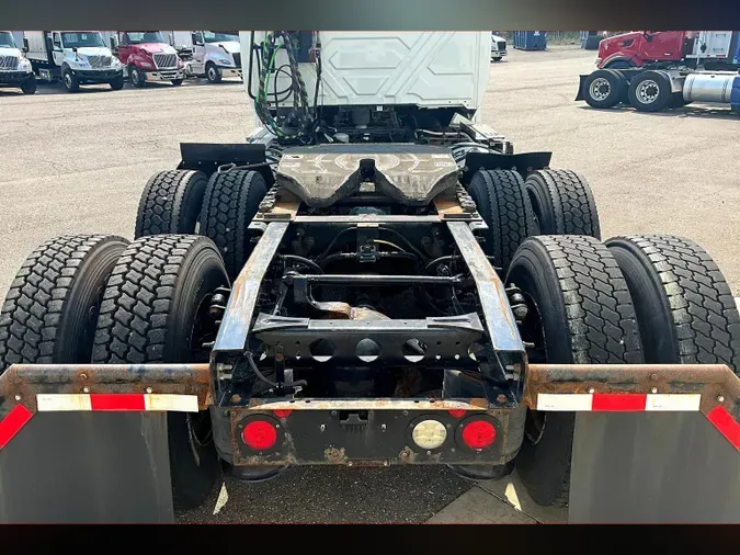2019 INT LT625 6x4