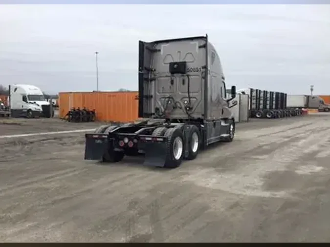 2020 Freightliner Cascadia