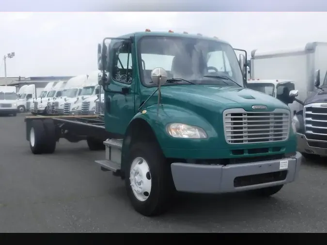 2020 FREIGHTLINER M2 106