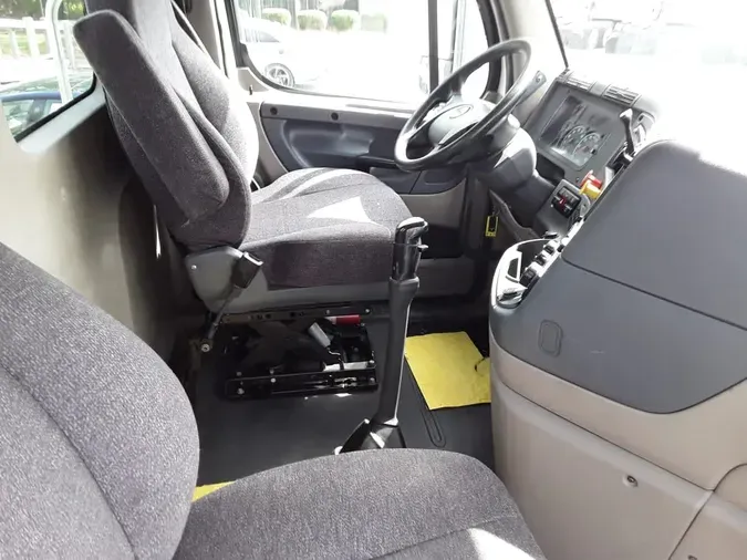 2018 FREIGHTLINER/MERCEDES CASCADIA 125