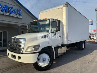 2015 HINO 268A