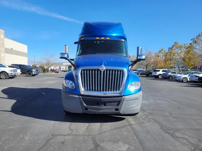 2022 International LT625