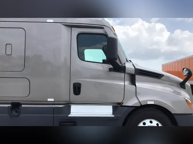 2023 Freightliner Cascadia