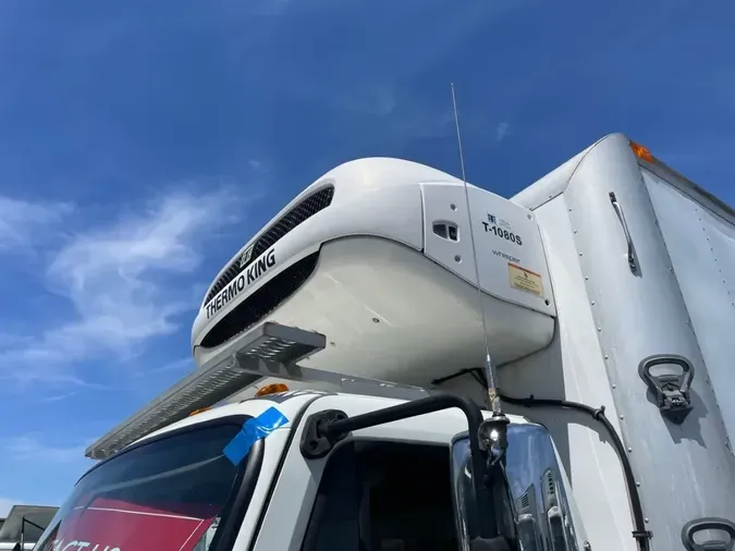2018 FREIGHTLINER M2 106