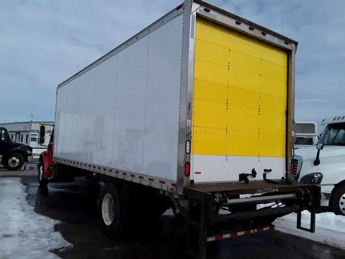 2018 FREIGHTLINER/MERCEDES M2 106