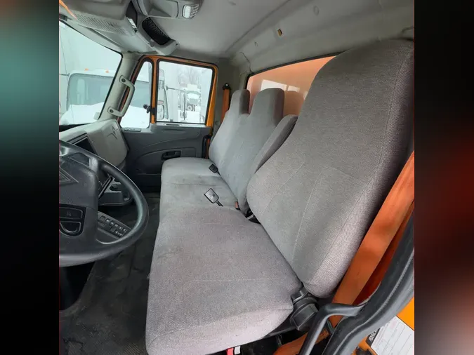 2019 NAVISTAR INTERNATIONAL 4300