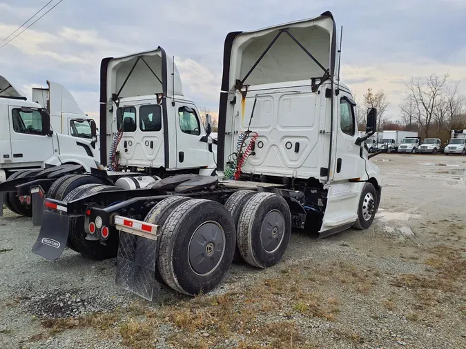 2019 FREIGHTLINER/MERCEDES NEW CASCADIA PX12664