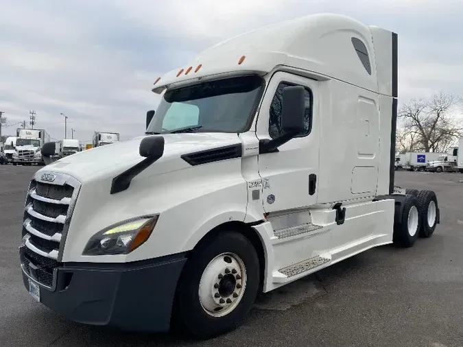 2019 Freightliner T12664ST