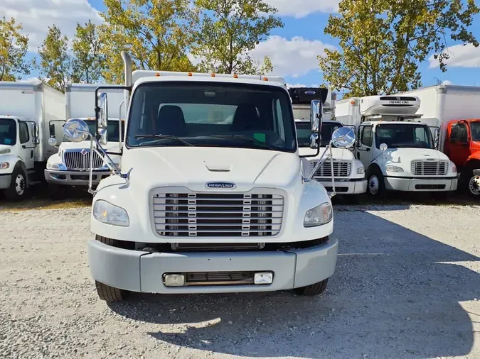 2018 FREIGHTLINER/MERCEDES M2 106